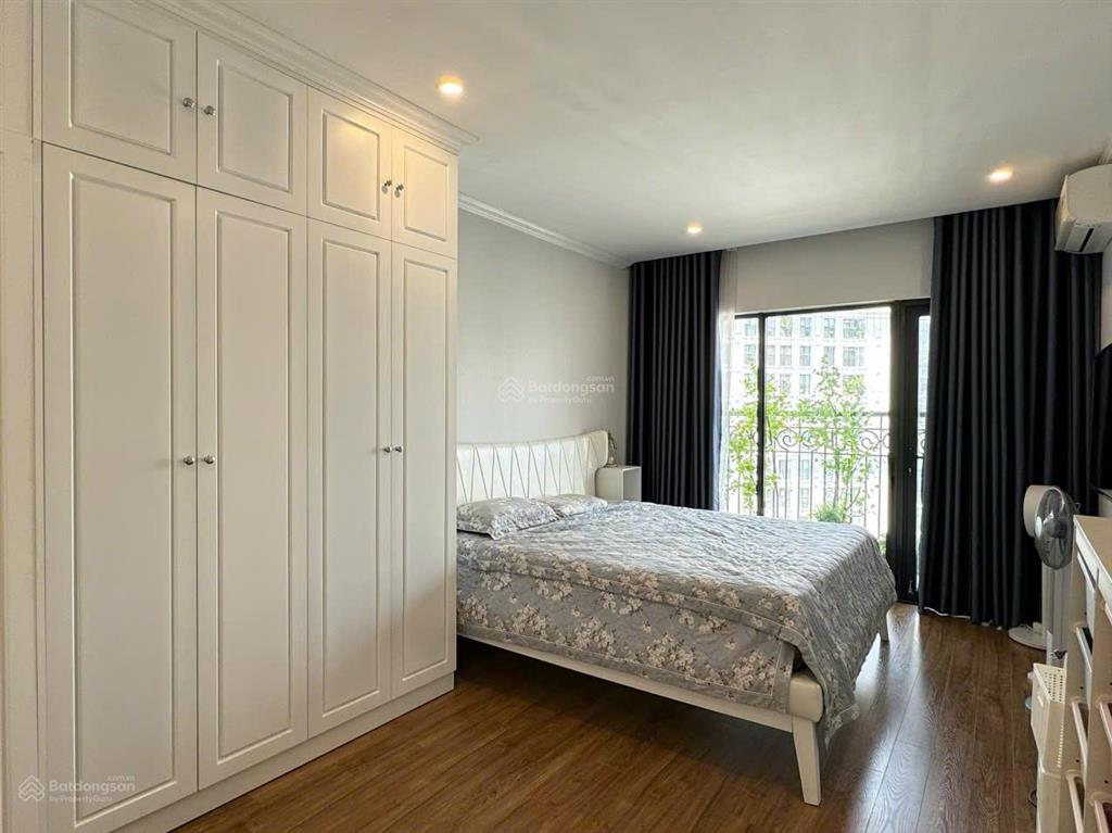 Giảm sâu bán nhanh căn 2 ngủ chung cư ct8 the emerald, nam từ liêm, hn, dt 78m giá 6,8 tỷ, sẵn sổ