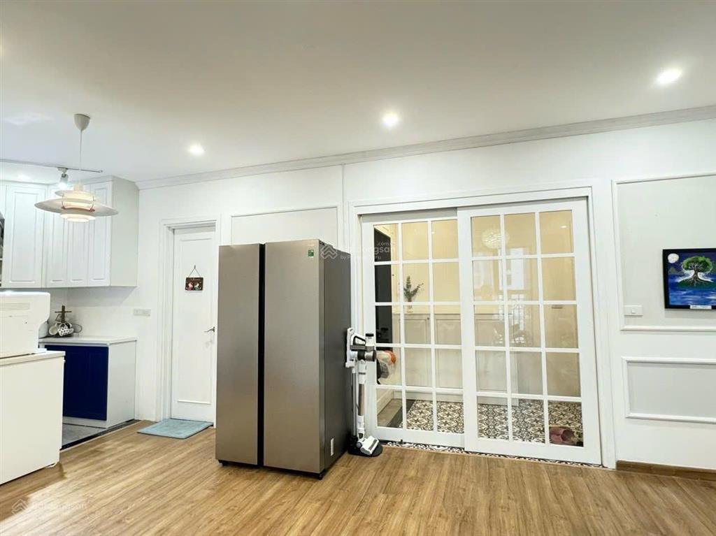 Giảm sâu bán nhanh căn 2 ngủ chung cư ct8 the emerald, nam từ liêm, hn, dt 78m giá 6,8 tỷ, sẵn sổ