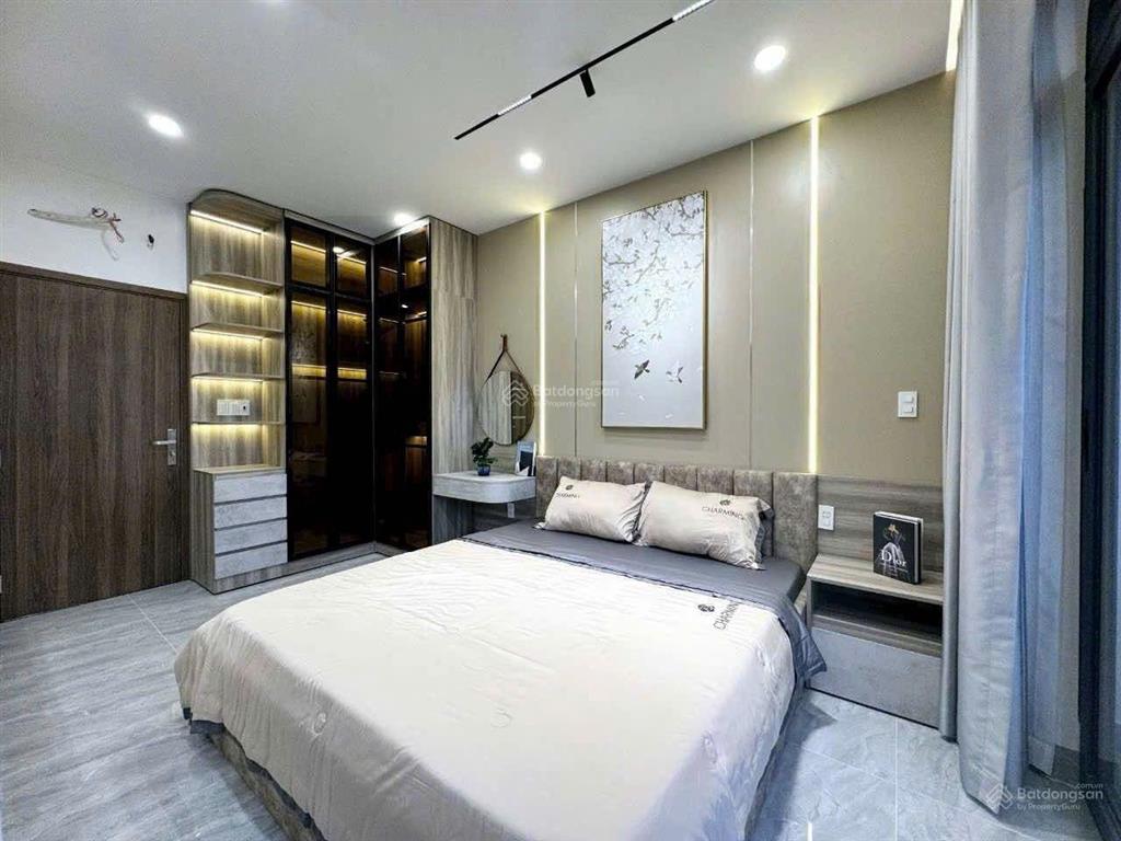 Nhà chính chủ quận 7 vị trí đẹp, đường khô ráo, tiện ích đầy đủ. 71.9m2 công nhận 3 tầng hc, nở hậu
