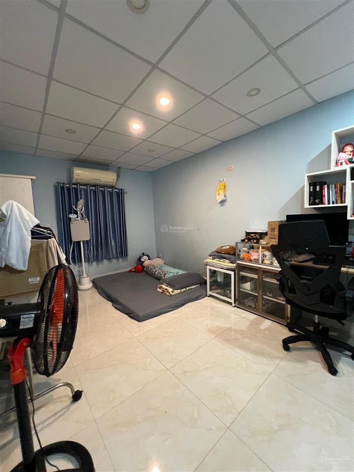 Nhà đẹp ở ngay gần chợ tam hà sân rộng kết hợp kinh doanh 4,5x22 chỉ 7 tỷ.