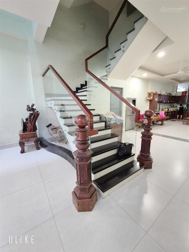 Nhà đẹp ngang hơn 5m hẻm xe tải vi vu gần kdc hồng long 4 tầng 160m2 chỉ 17,5 tỷ