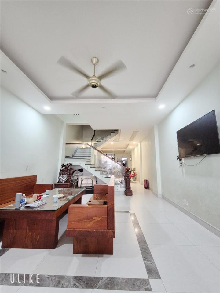 Nhà đẹp ngang hơn 5m hẻm xe tải vi vu gần kdc hồng long 4 tầng 160m2 chỉ 17,5 tỷ