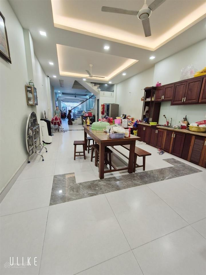 Nhà đẹp ngang hơn 5m hẻm xe tải vi vu gần kdc hồng long 4 tầng 160m2 chỉ 17,5 tỷ