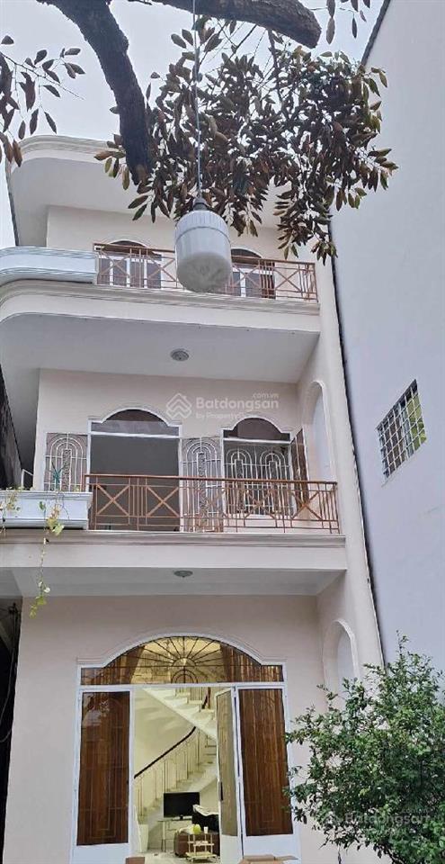 Nhà đẹp ở ngay khu làng đại học mặt tiền kinh doanh tốt 3 tầng 150m2 chỉ 22,5 tỷ
