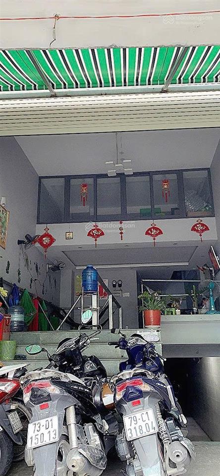 Mặt tiền khu doanh cực đỉnh đối diện bv thủ đức có dòng tiền 5 tầng 5,2x22,4 16 tỷ.