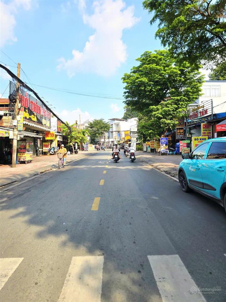 Hẻm nhựa 8m sát mặt tiền kinh doanh tốt gần đh spkt có dòng tiền 5x10 chỉ 5,5 tỷ