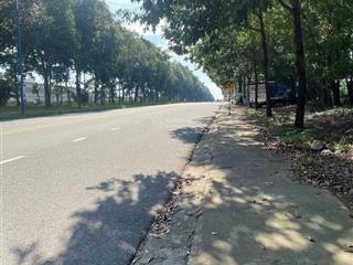 Chủ ngộp gửi bán gấp lô đất ngay trục đường nhựa 32m dt 150m2 full thổ mặt tiền đường kinh doanh