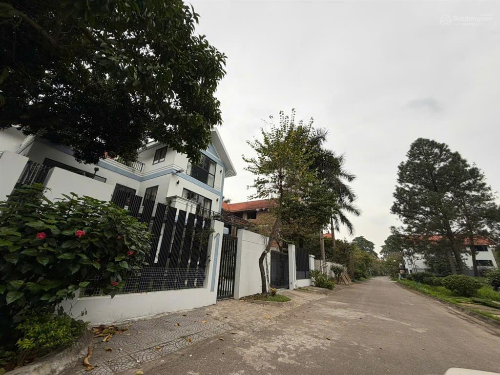 4tr/m2 bt cực đẹp 352m² vị trí đắc địa kđt quang minh  ml  hn.  0815 143 ***