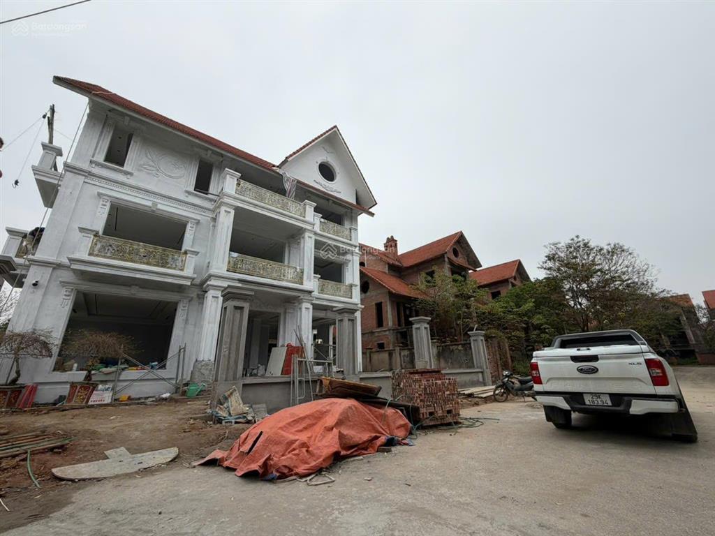 4tr/m2 bt cực đẹp 352m² vị trí đắc địa kđt quang minh  ml  hn.  0815 143 ***
