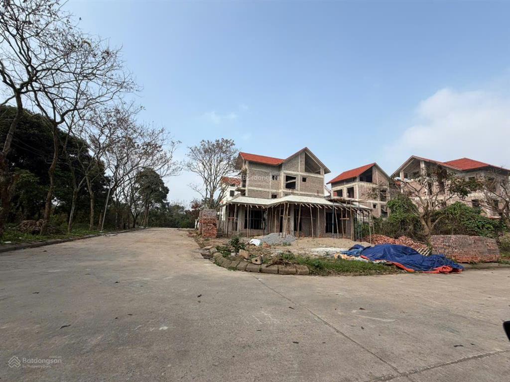 16 tỷ. chính chủ lô sổ đỏ mặt tiền lớn cực đẹp vinaconex 2  kđt quang minh  ml  hn