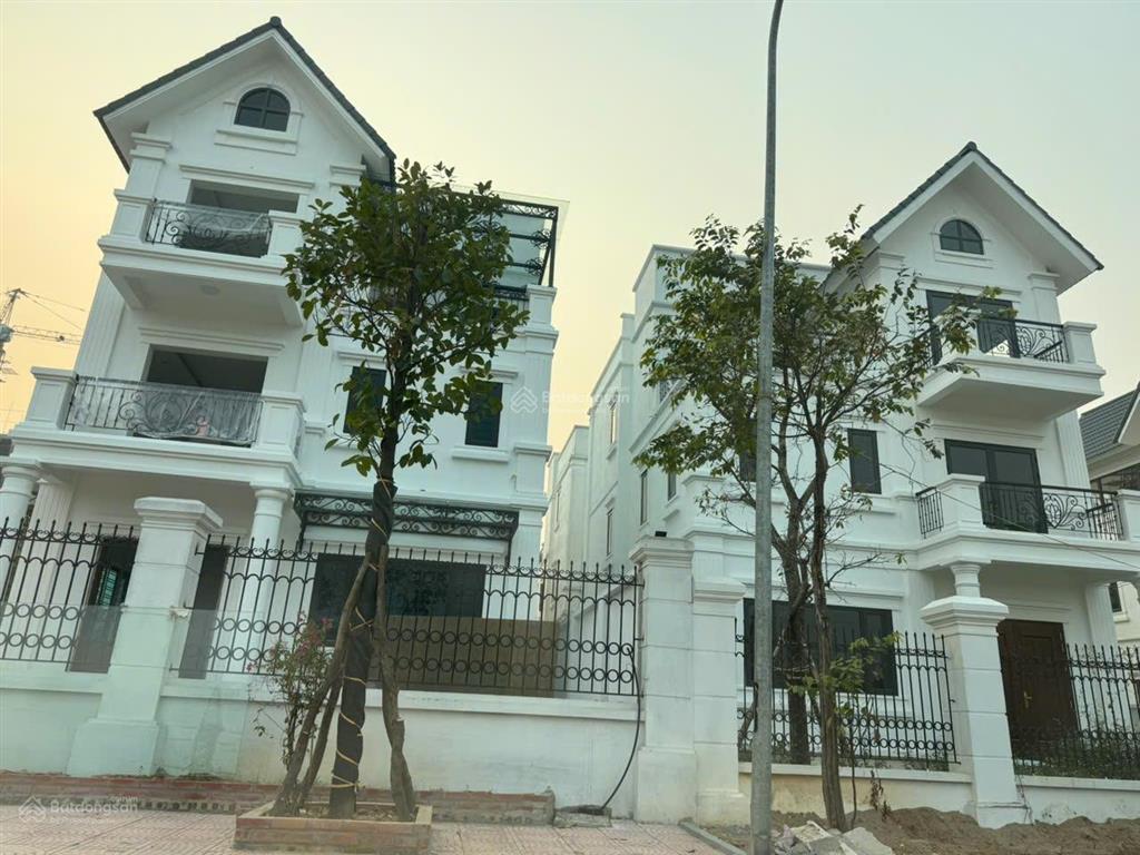 1x tỷ biệt thự mặt chung cư sân bóng cực đẹp dự án kđt kim hoa  mê linh  hn,  0815 143 ***