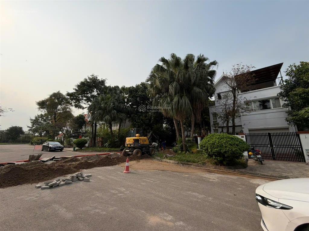 Khoảng 6,xtr/m2 lô góc long việt view vườn hoa tại quang minh  mê linh hn. 0815 143 ***