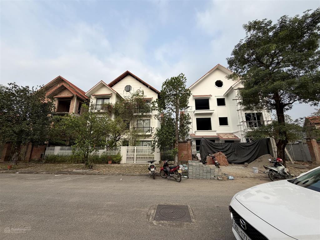 5,xtr/m2 bt hoàn thiện cực đẹp,sẵn dòng tiền,vị trí đắc địa kđt quang minh  ml  hn.  0815 143 ***