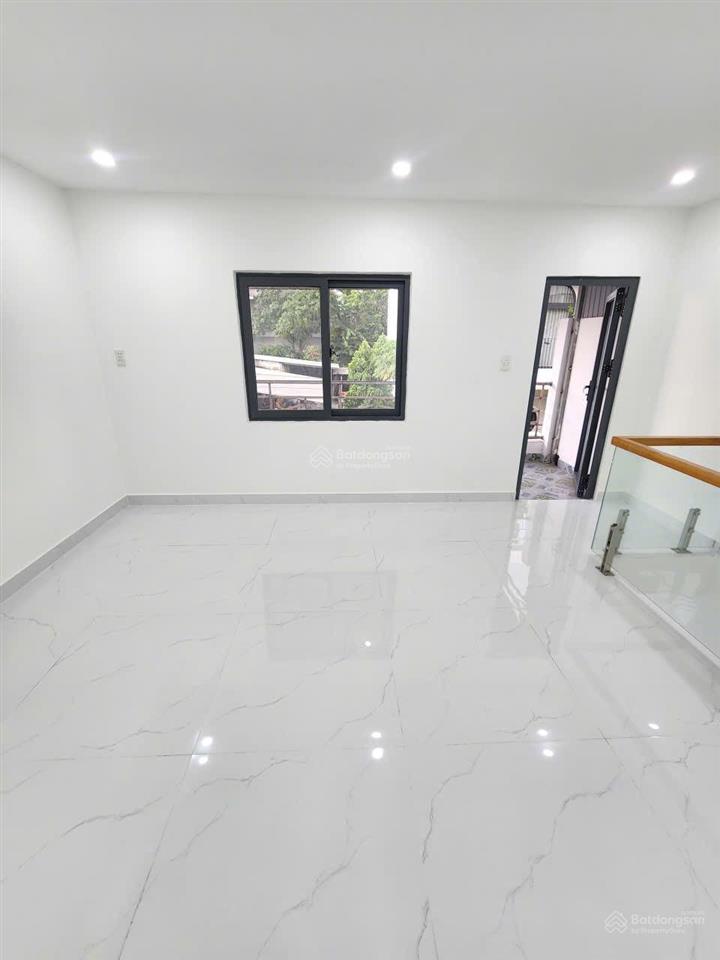 Nhà ngang 5m hiếm  gần go dĩ an 1km  chỉ 4,35 tỷ