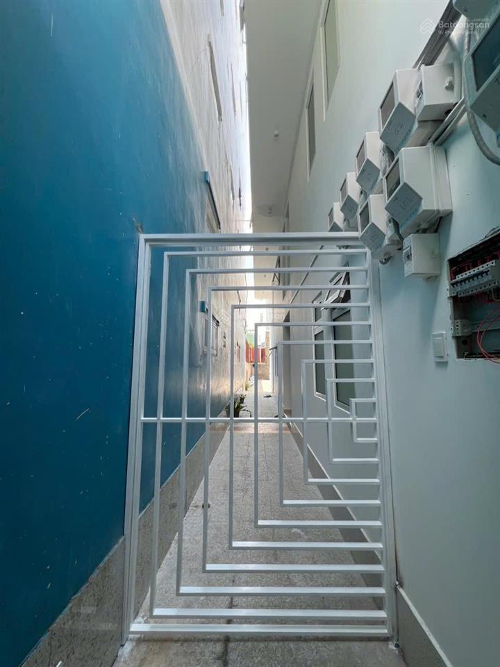 Bán tòa nhà chdv 6x30m mặt tiền hẻm xe hơi, 10 phòng lớn, đang cho thuê 65tr/tháng, đạt chuẩn pccc