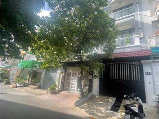 Cho thuê nhà nguyên căn mặt tiền đường 41, tân qui, q7, nhà đẹp, full nội thất, giá 35 triệu tl