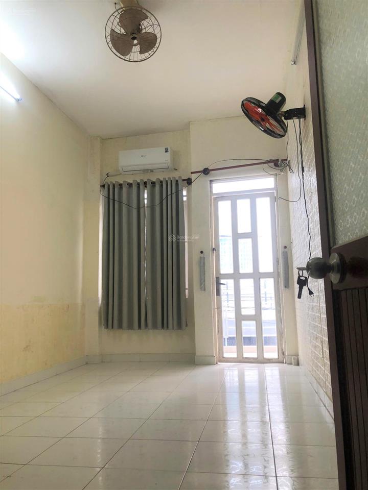 Chính chủ cho thuê nhà nguyên căn hiệp thành 45 (đối diện bia tiger), 6 triệu 2 pn, 2 wc, ht45