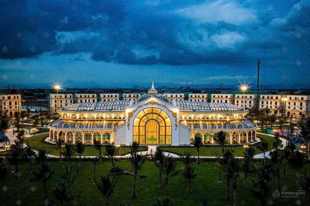 Liền kề shop royal island hàng hiếm giá tốt trục kết nối khu đông dân.