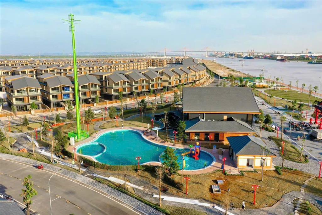 Liền kề shop royal island hàng hiếm giá tốt trục kết nối khu đông dân.