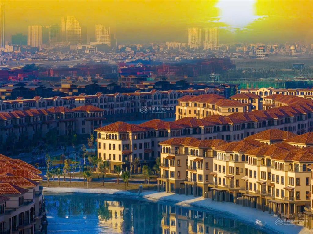 Liền kề shop royal island hàng hiếm giá tốt trục kết nối khu đông dân.