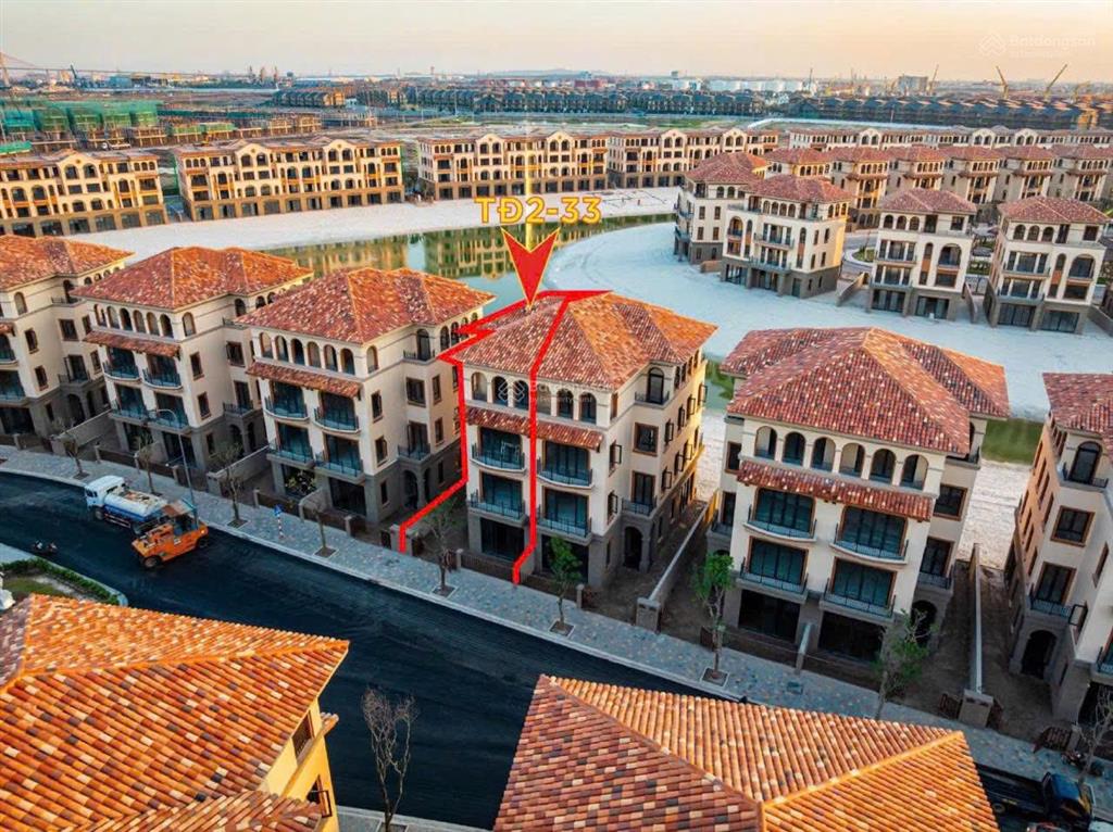 Liền kề shop royal island hàng hiếm giá tốt trục kết nối khu đông dân.