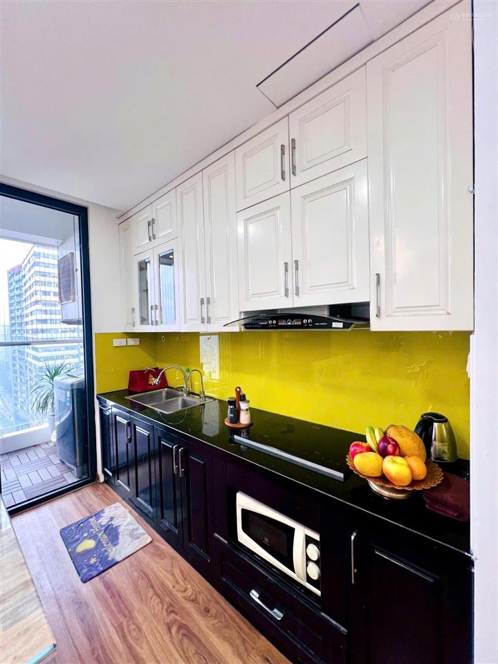 Cho thuê căn hộ hà nội center point lê văn lương 70m2, 02 ngủ, full đồ, 16,5triệu.  0911 614 ***