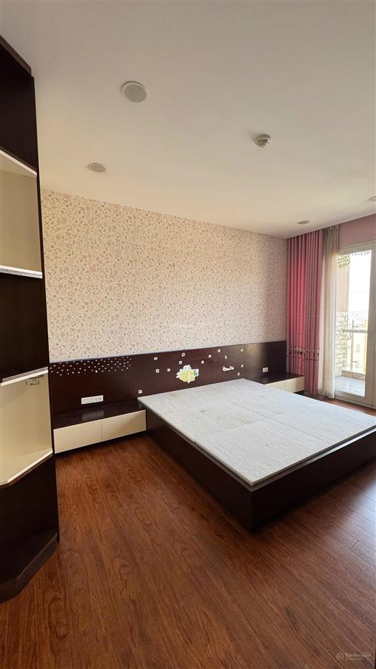 Cho thuê căn hộ vimeco ct4 nguyễn chánh, 148m2, 3 ngủ, full đầy đủ đồ, giá tốt.  0911 614 ***
