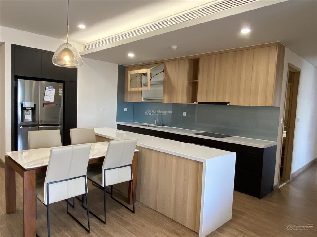 Bán căn hộ star city lê văn lương 160m2, 3 ngủ, full nội thất xịn, giá 15,3 tỷ. 0911 614 ***