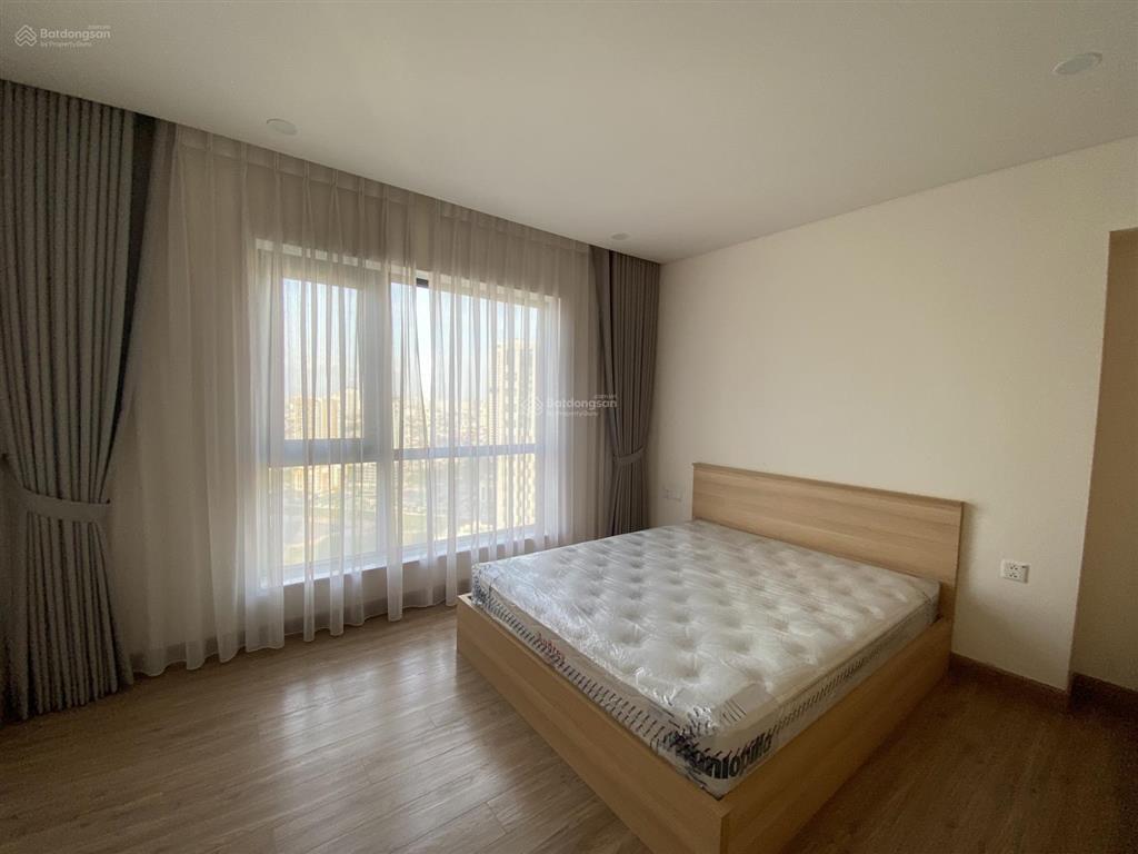 Bán căn hộ star city lê văn lương 160m2, 3 ngủ, full nội thất xịn, giá 15,3 tỷ. 0911 614 ***