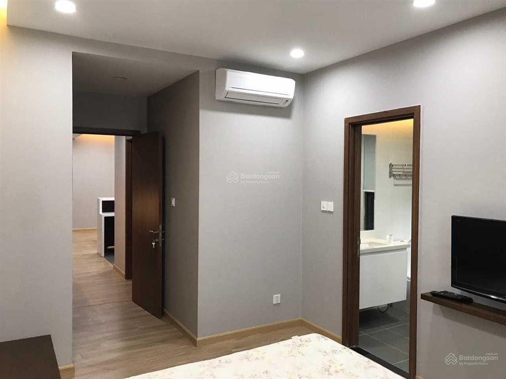 Cho thuê ch discovery 302 cầu giấy 96m2, 2 ngủ full nội thất đẹp giá 17tr  0911 614 ***