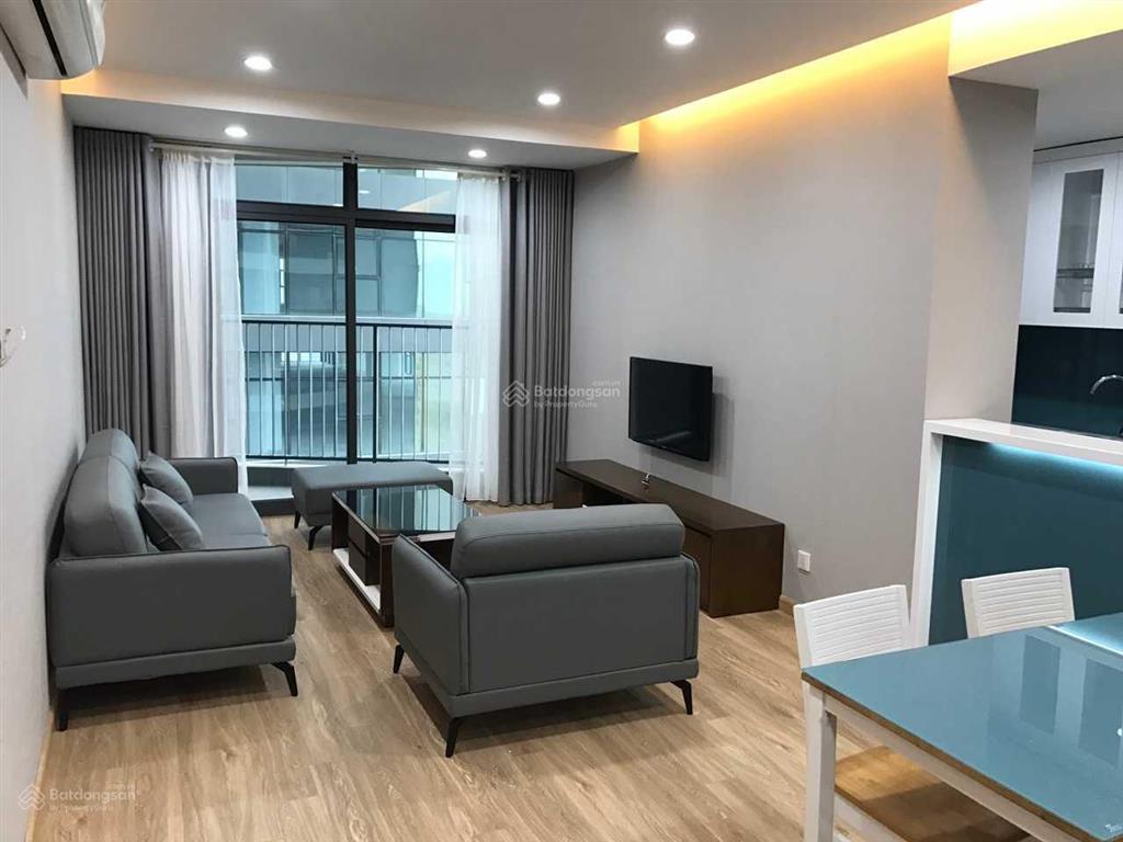 Cho thuê ch discovery 302 cầu giấy 96m2, 2 ngủ full nội thất đẹp giá 17tr  0911 614 ***
