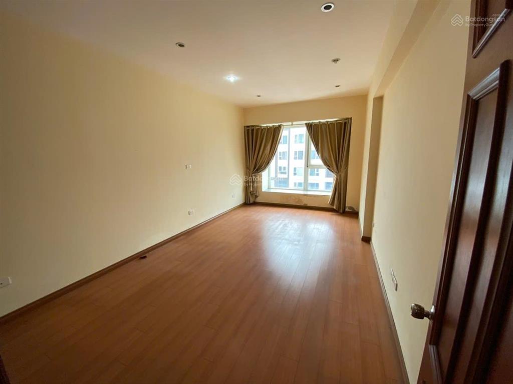 Cho thuê căn hộ trung hòa nhân chính 3 ngủ, đồ cơ bản, giá 17 triệu.  0911 614 ***