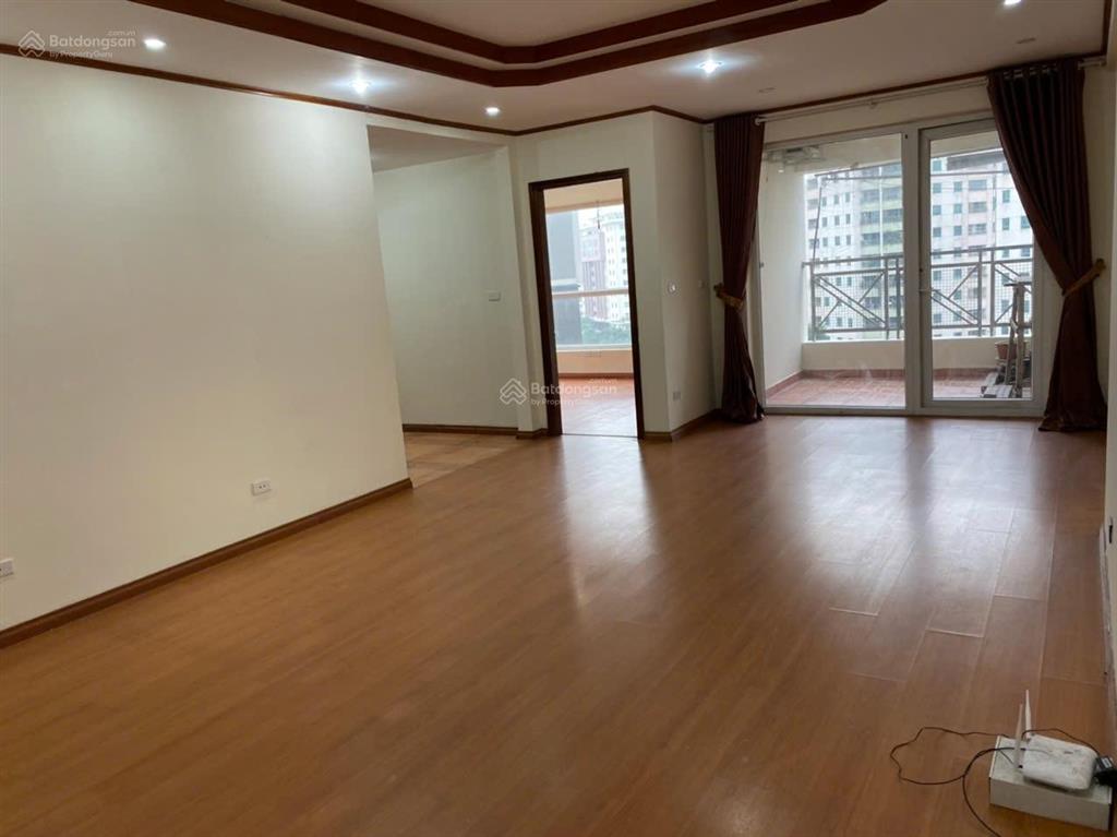 Cho thuê căn hộ trung hòa nhân chính 3 ngủ, đồ cơ bản, giá 17 triệu.  0911 614 ***