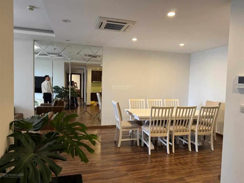 Hot! bán the golden palm lê văn lương 133m2, 3 ngủ full đẹp,giá 15 tỷ. 0911 614 ***