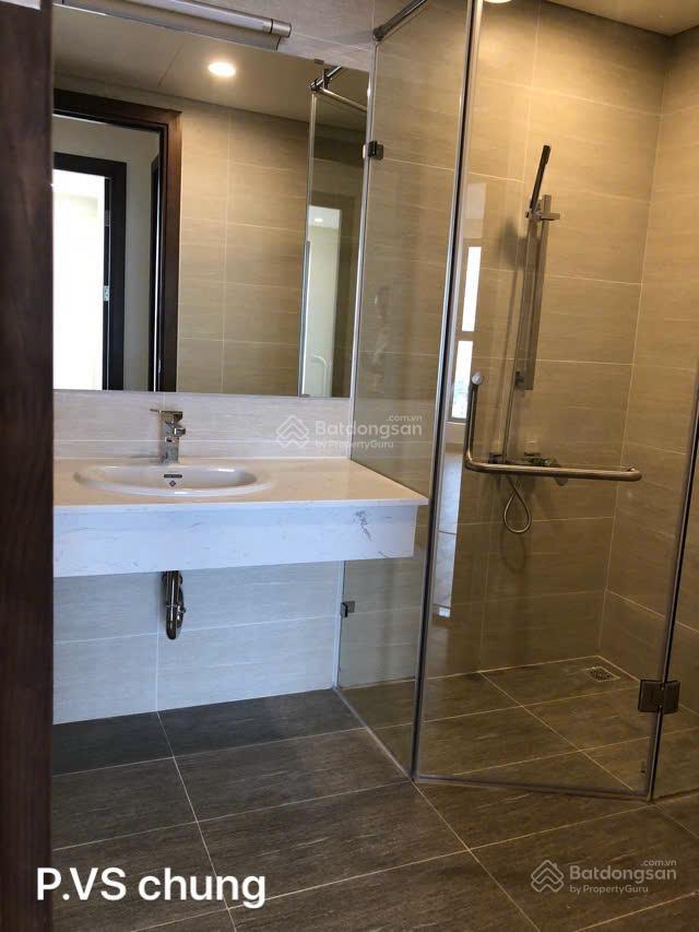 Cho thuê cc the golden palm lê văn lương, 84m2, 2 ngủ, đồ cơ bản 17tr.  0918 682 ***
