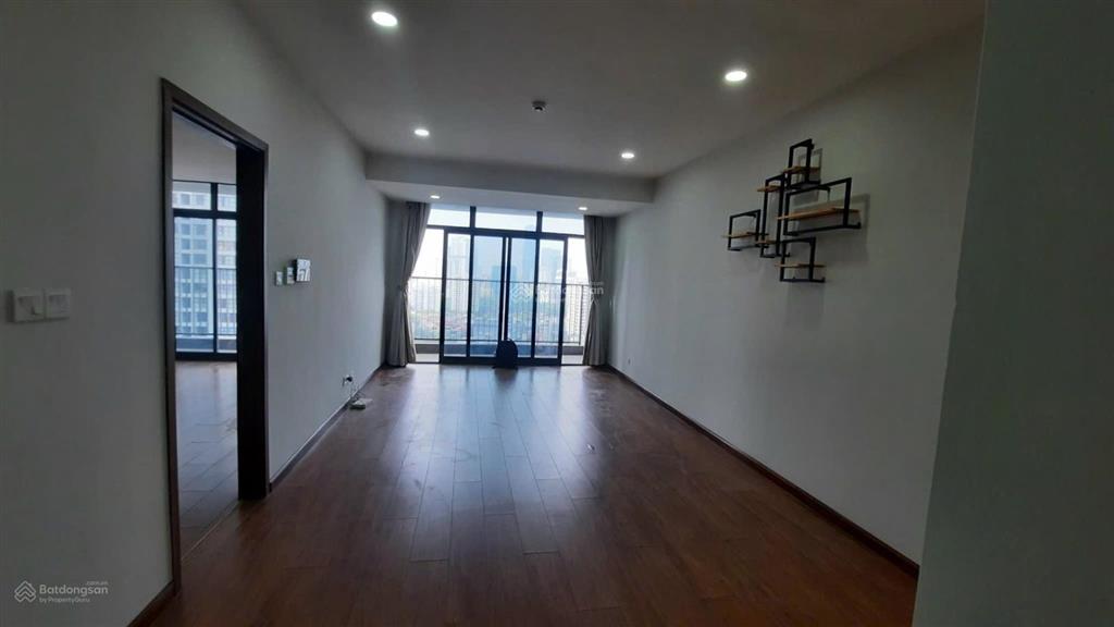 Cho thuê ch discovery 302 cầu giấy 96m2, 2 ngủ, đồ cơ bản, giá 15t.  0918 682 ***