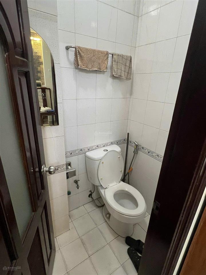 Cho thuê nhà riêng phố ngụy như kon tum, thanh xuân, 62m2, 5 tầng, 7 phòng ngủ, full đồ. 0911 614 ***