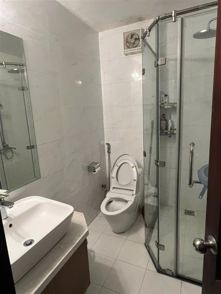 Cho thuê nhà riêng phố ngụy như kon tum, thanh xuân, 62m2, 5 tầng, 7 phòng ngủ, full đồ. 0911 614 ***