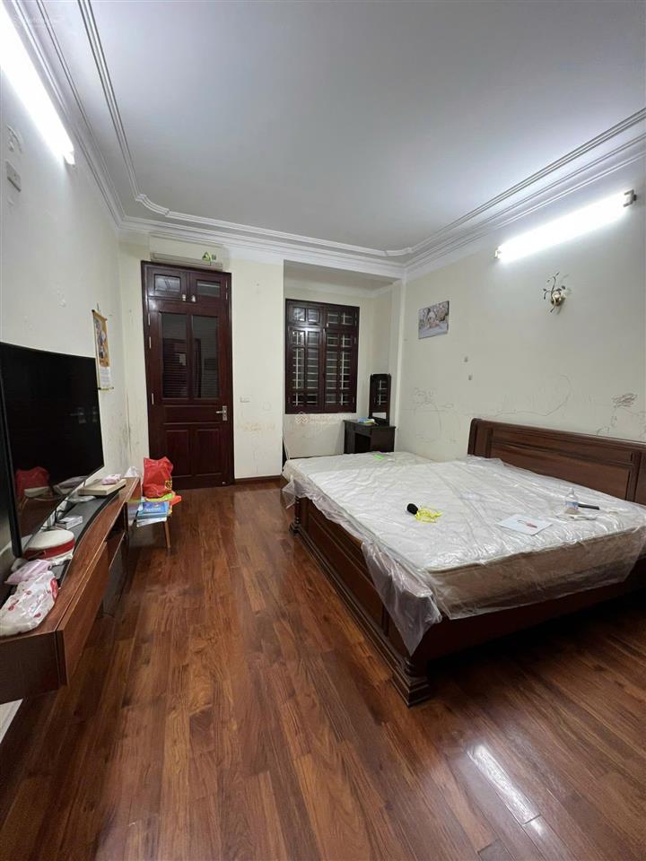 Cho thuê nhà riêng phố ngụy như kon tum, thanh xuân, 62m2, 5 tầng, 7 phòng ngủ, full đồ. 0911 614 ***