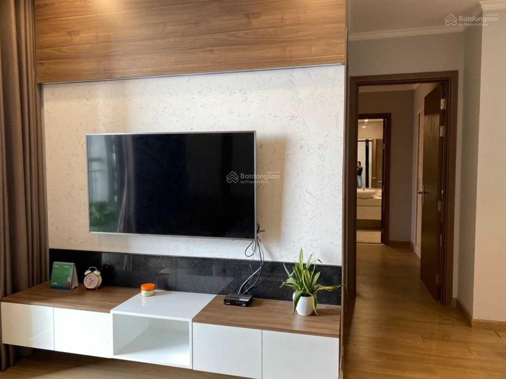 Cho thuê căn hộ vinhomes sky lake 70m2, 02 ngủ full đồ đẹp 20tr.  0911 614 ***