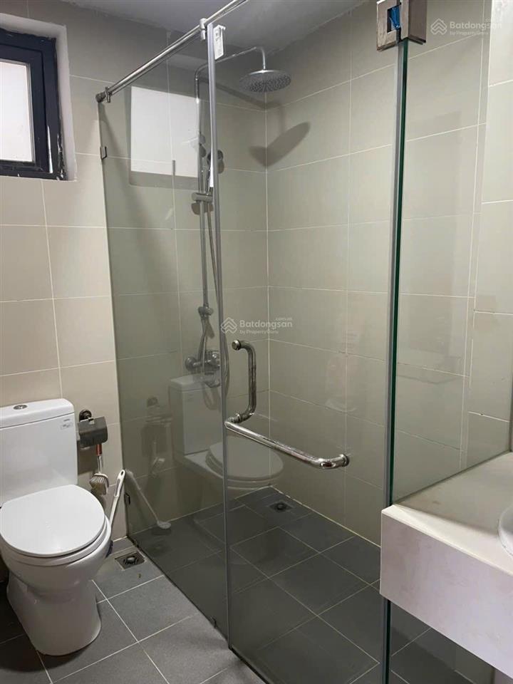 Cho thuê ch việt đức complex lê văn lương 100m2, 3 ngủ, đồ cơ bản, 14 triệu.  0911 614 ***