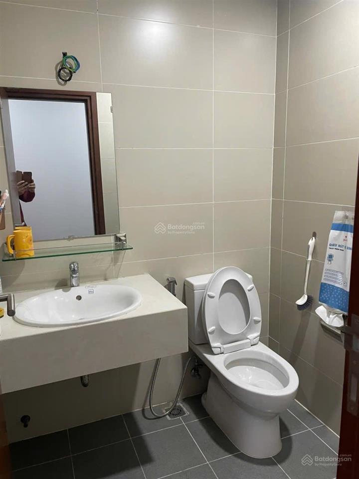 Cho thuê ch việt đức complex lê văn lương 100m2, 3 ngủ, đồ cơ bản, 14 triệu.  0911 614 ***