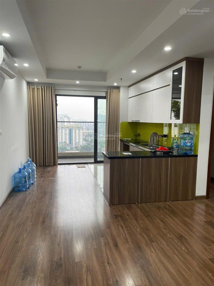 Cho thuê ch việt đức complex lê văn lương 100m2, 3 ngủ, đồ cơ bản, 14 triệu.  0911 614 ***