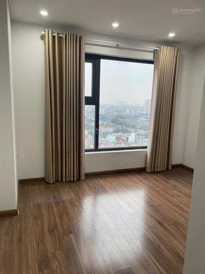 Cho thuê ch việt đức complex lê văn lương 100m2, 3 ngủ, đồ cơ bản, 14 triệu.  0911 614 ***