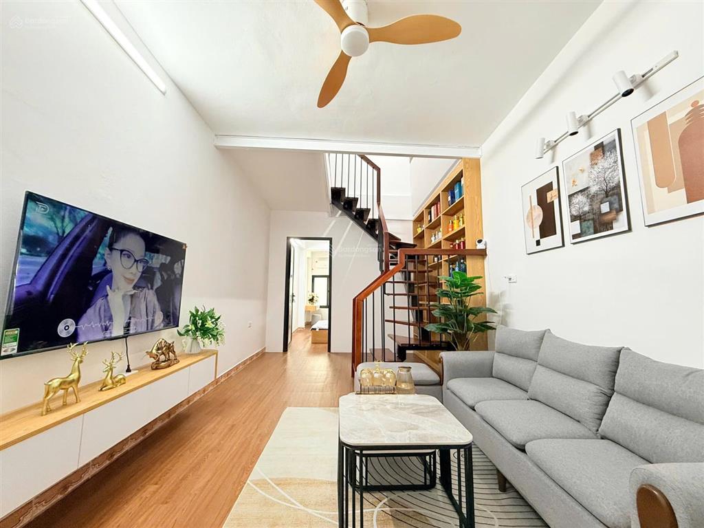 Không mua đây thì mua đâu? căn hộ duplex 95m2 phố huỳnh thúc kháng chỉ nhỉnh 5 tỷ.  0913 013 ***