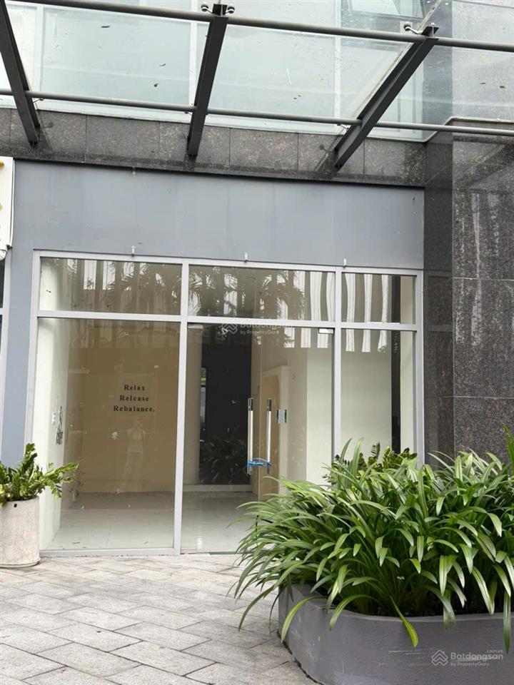 Cho thuê shophouse 2 mặt tiền happy one central 1 trệt, 1 lầu, hoàn thiện cơ bản giá 22tr, 155m2