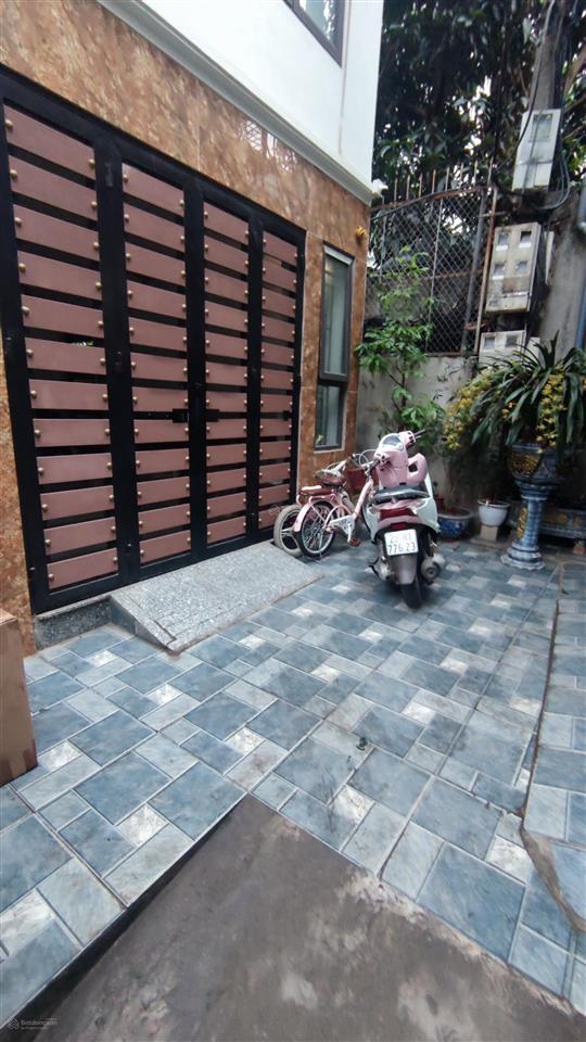 Ngũ hiệp  ccmn 8 tầng thang máy 18 phòng  dòng tiền 700tr/năm  nhỉnh 17 tỷ