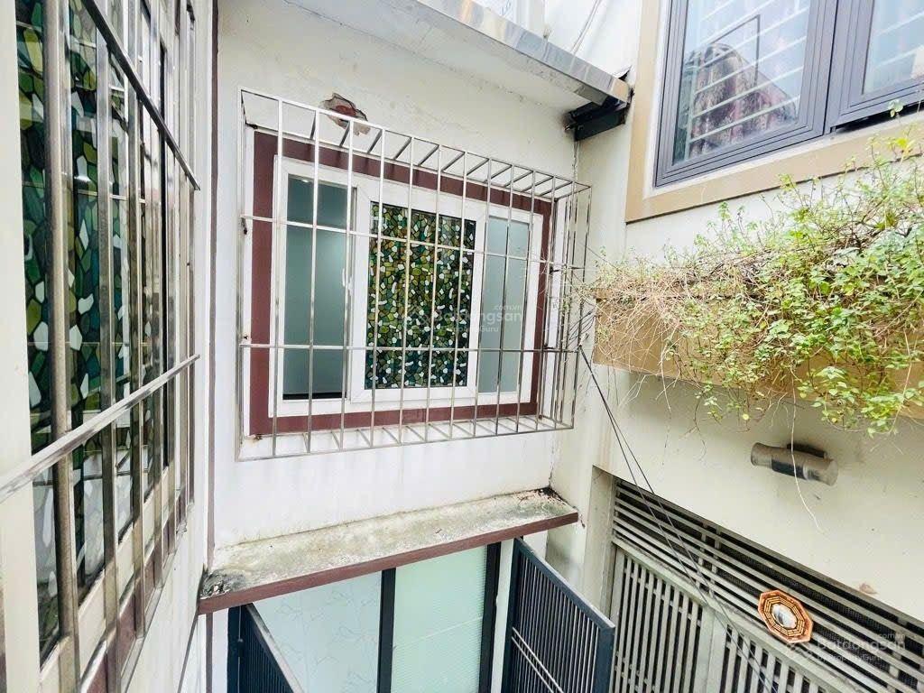 Chỉ hơn 3 tỷ  nhà 2 tầng, 2 ngủ  ngũ hiệp  gần phố  gần ô tô  sổ đỏ sẵn sàng giao dịch!