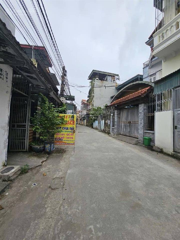 Bán nhà 3 tầng dân xây mặt đường ô tô tránh ở nhị khê thường tín. mặt tiền khủng, giá hơn 7 tỷ