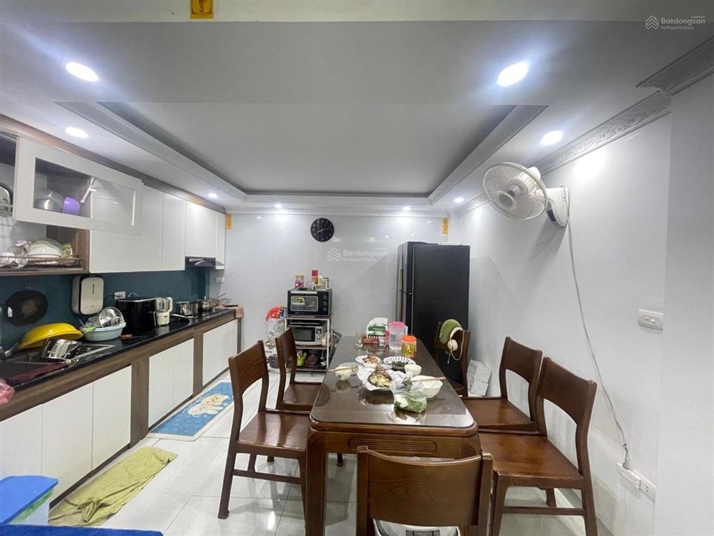 Quán gánh  bán nhà mới 4 tầng + tum ngõ thông cách quốc lộ vài bước full nội thất giá 6.8 tỷ